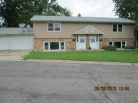 201 11th Ave N, South Saint Paul, MN 55075 