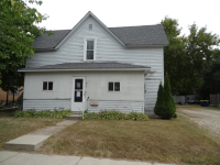 817 Third Ave NW, Faribault, MN 55021 