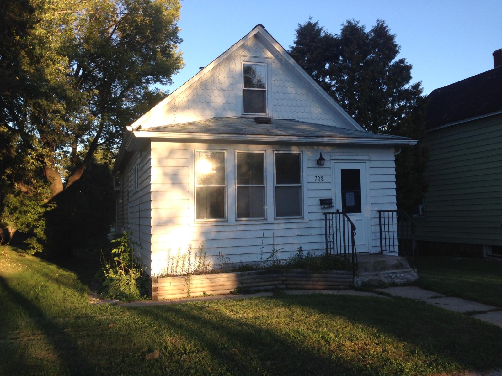 708 1st Ave NW, Chisholm, MN 55719 