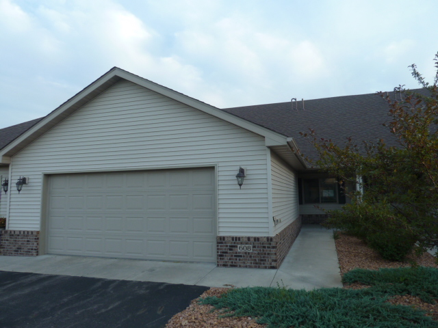 608 Graceview Dr, Saint Joseph, MN 56374 