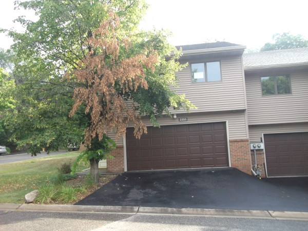 2355 Springside Dr E, Maplewood, MN 55119 