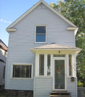 2726 W 4th St, Duluth, MN 55806 