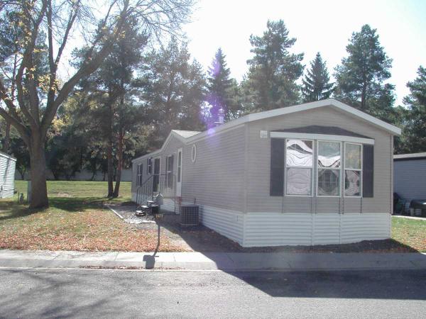 1471 Cessna Dr, New Brighton, MN 55112 