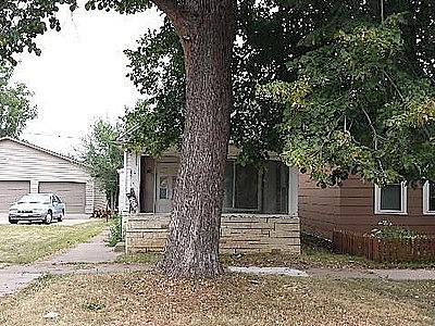 Broadway, Winona, MN 55987 