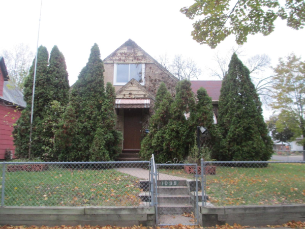 1099 Marion St, St Paul, MN 55117 