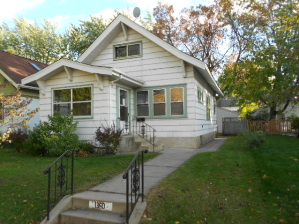 1360 Lafond Ave, Saint Paul, MN 55104 