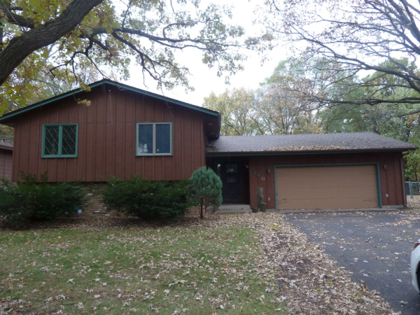 240 Egret Blvd NW, Coon Rapids, MN 55448 