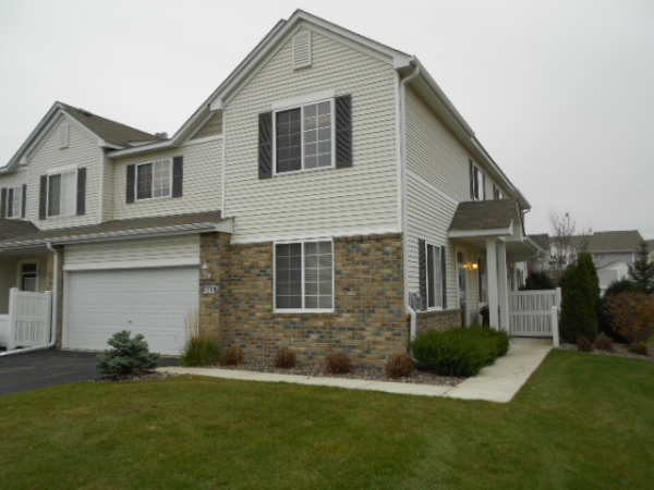 1665 Prescott Ct, Chaska, MN 55318 