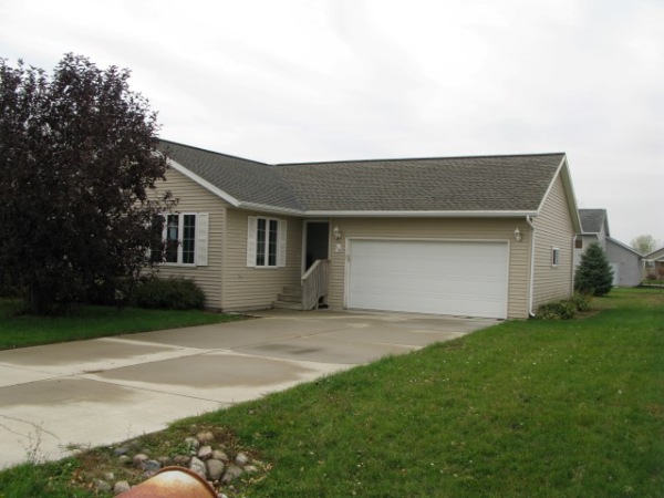 114 Red Shoe Drive, Courtland, MN 56021 