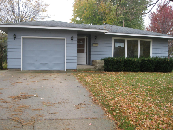 1038 Van Buren Ave, Owatonna, MN 55060 