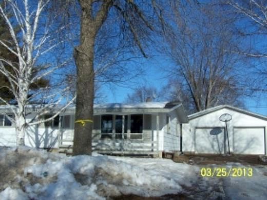 12Th, Howard Lake, MN 55349 