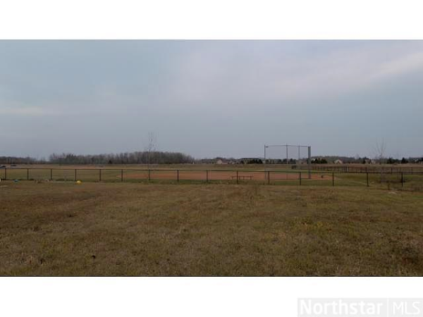 8Th, Isanti, MN 55040 