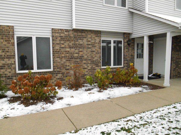 3572 Blue Jay Way #100, Eagan, MN 55123 