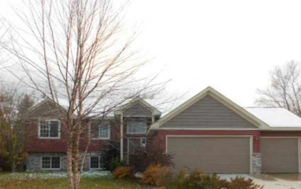 120 Arbor St, Northfield, MN 55057 