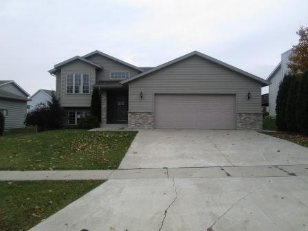 606 11th Ave Northe, Stewartville, MN 55976 