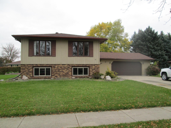 3806 S Rivershore D, Moorhead, MN 56560 