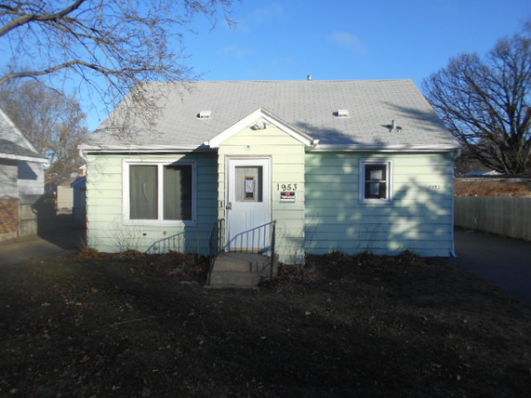 1953 Highway 96 E, White Bear Lake, MN 55110 