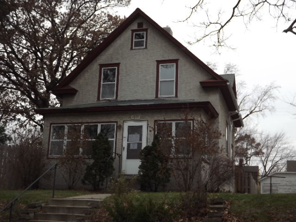 1071 Burr St, Saint Paul, MN 55130 