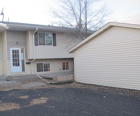 4041 W 125th St, Savage, MN 55378 