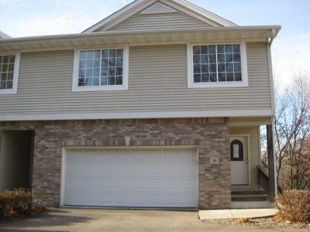 18 Garden Dr, Burnsville, MN 55337 