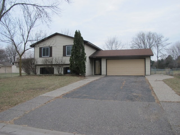 9159 Harbor Ln N, Maple Grove, MN 55369 