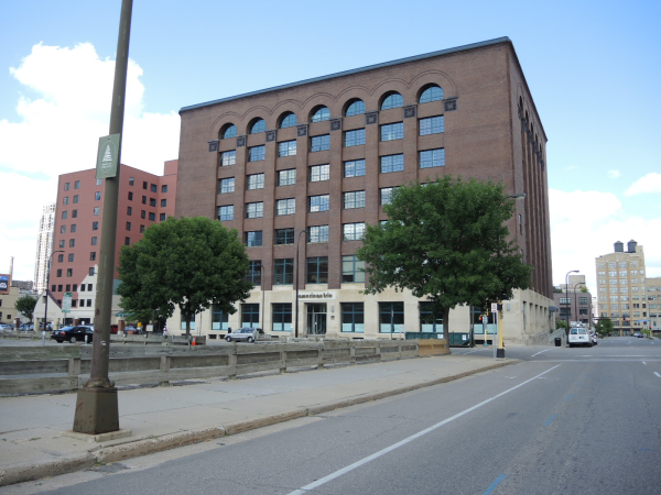 250 Park Av. Unit 307, Minneapolis, MN 55415 