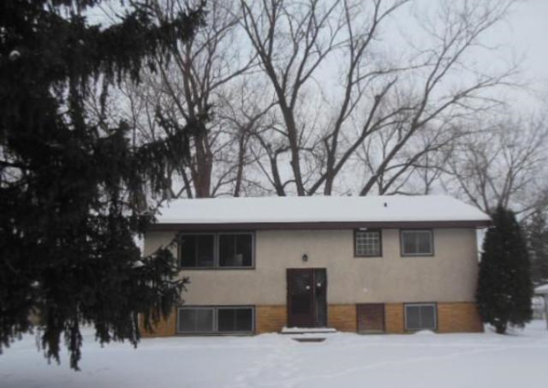 6325 Pierce St Ne, Fridley, MN 55432 