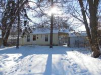 2522 15th Ave E, North Saint Paul, MN 55109 