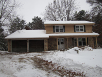 4033 Sunshine Drive, Oak Grove, MN 55303 