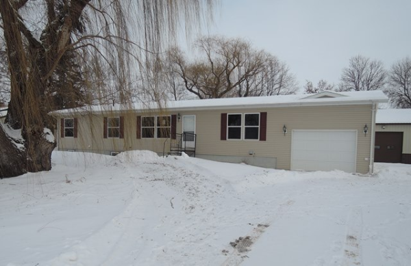 2258 Hennepin Ave N, Glencoe, MN 55336 