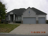 2464 Tournament Players Cir N, Blaine, MN 55449 