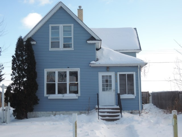 848 Ashland St S, Cambridge, MN 55008 