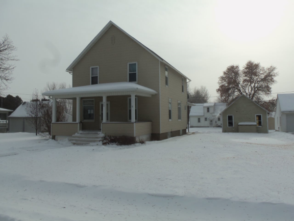 309 E Main St, Hayfield, MN 55940 
