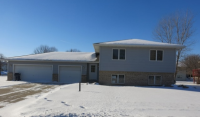 1296 Jasper Rd S, Shakopee, MN 55379 