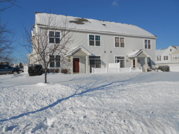 1590 Liberty Cir, Shakopee, MN 55379 