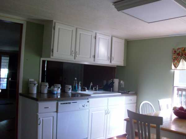 2211 Current, Liberty, MO 64068