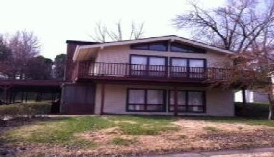 512 Roland Street, Jefferson City, MO 65101 