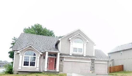 900 SE 15th Street, Lees Summit, MO 64081 