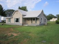 104 S WHITE OAK ST, DESLOGE, MO 63601 
