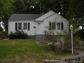 3233 S CEDAR AVE, INDEPENDENCE, MO 64052 