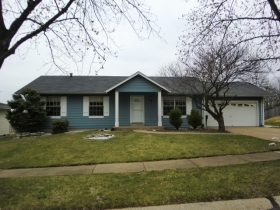 6183 LAKE PADDOCK DR, FLORISSANT, MO 63033 