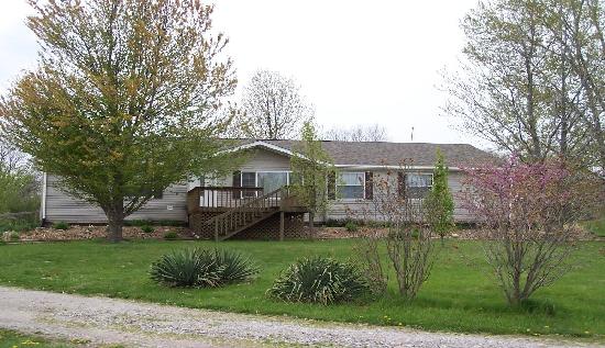 701 10th Street, Glasgow, MO 65254 