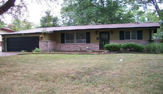 11036 Ebert Drive, Saint Louis, MO 63136 