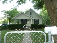 8215 GRAND AVE Q, KANSAS CITY, MO 64114 