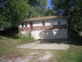 3622 NE 57TH ST, GLADSTONE, MO 64119 