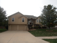 802 BRIELLE CT, GREENWOOD, MO 64034 