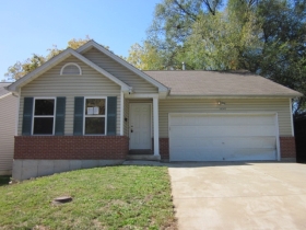 10345 ROYAL DR, SAINT LOUIS, MO 63136