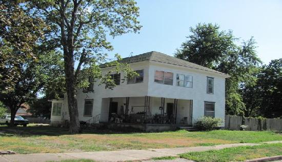 1224 West Austin Street, Webb City, MO 64870 