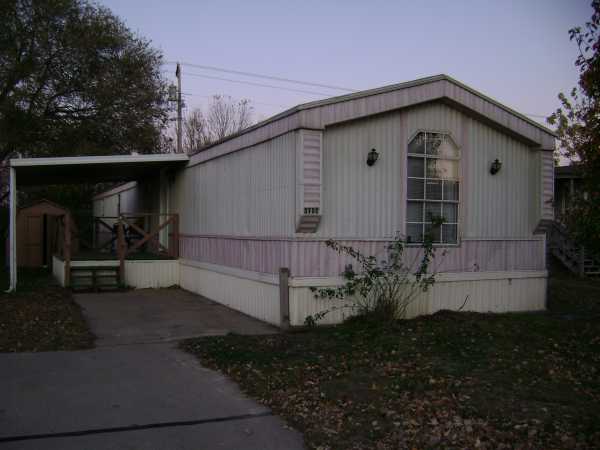 3752 Rue, Saint Charles, MO 63301 