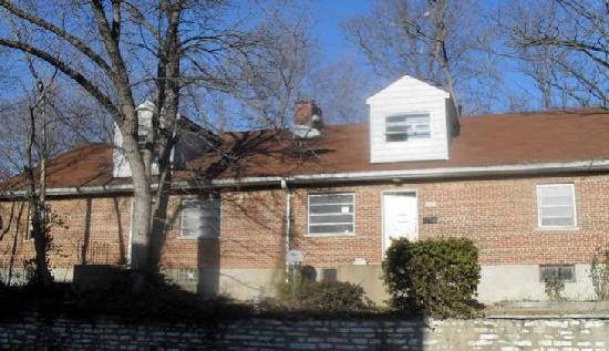 321 Iron Street, Saint Louis, MO 63111 